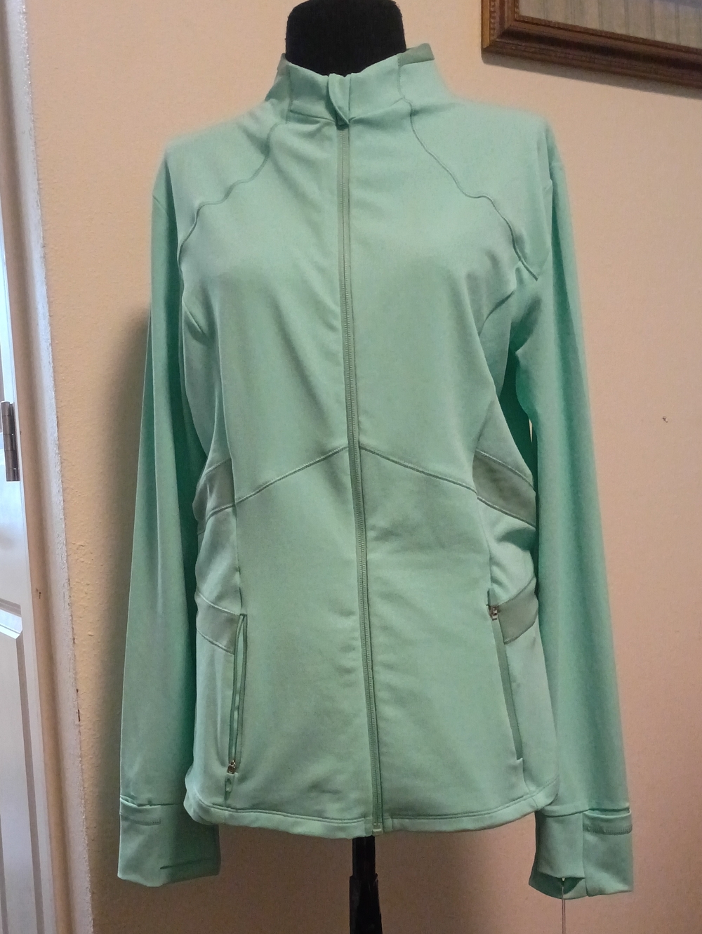 NWTQueenieke Fitted Athletic Lightweight Mint Green Women Full-Zip Jacket Size L